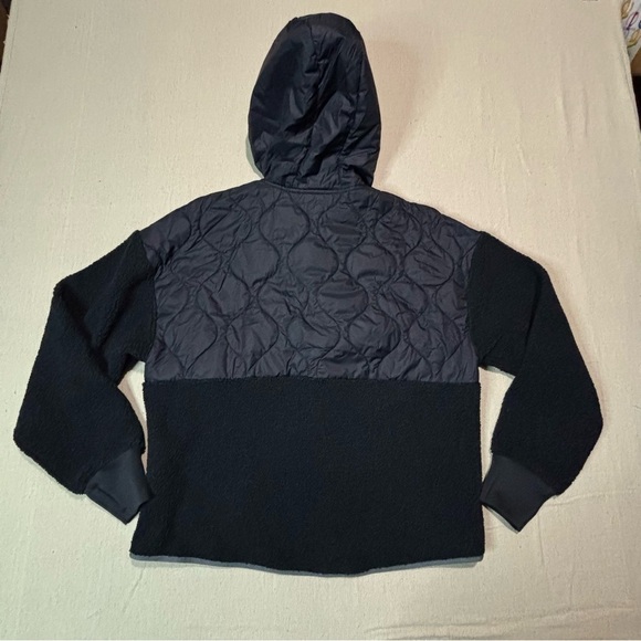 NWT Under Armour Jacket Women's Small New Mission Insulate Sherpa Sample 1372662 - Picture 2 of 7